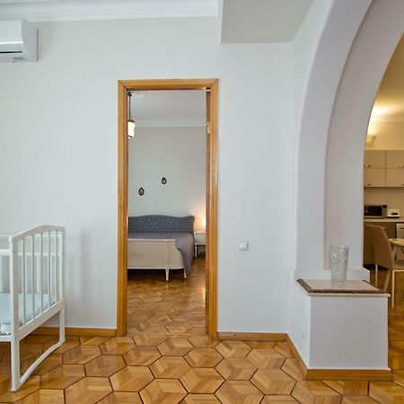 Seaside Luxury Apartment Batumi Exterior photo